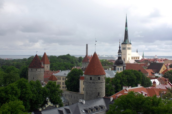 St._Olafs_Church_and_All-linn_Tallinn_2009