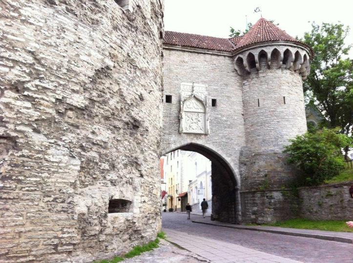 tallinn town gate